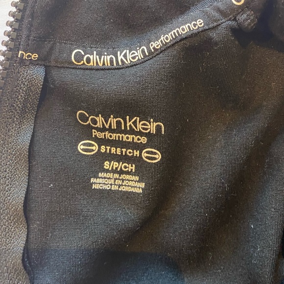 Calvin Klein crop top size s - Picture 2 of 3